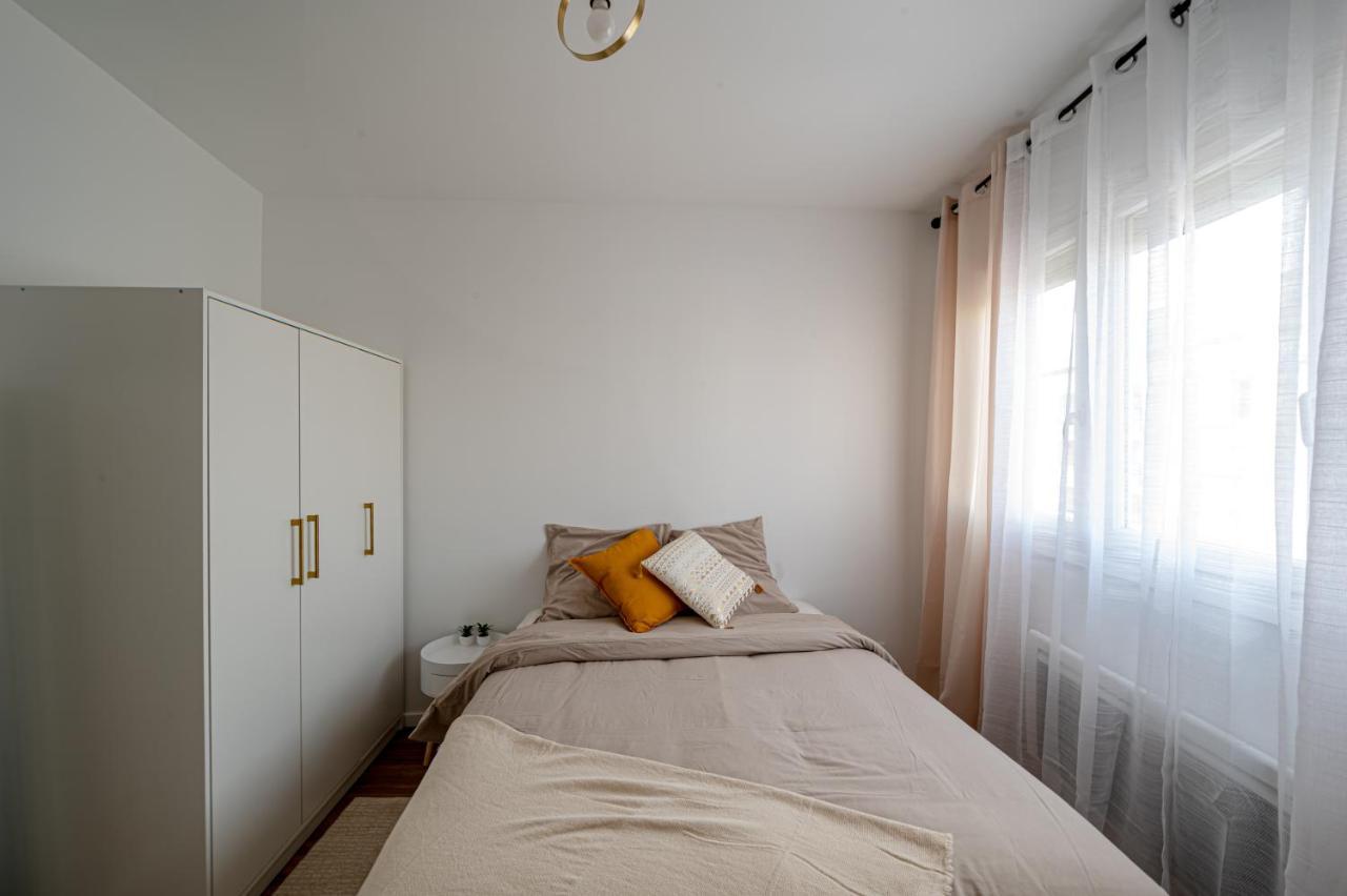 Le Petit Drancy - T2 Tout Equipe Exterior photo